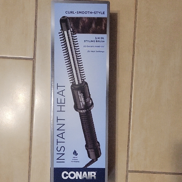 Conair Instant Heat Styling Brush - Picture 1 of 5
